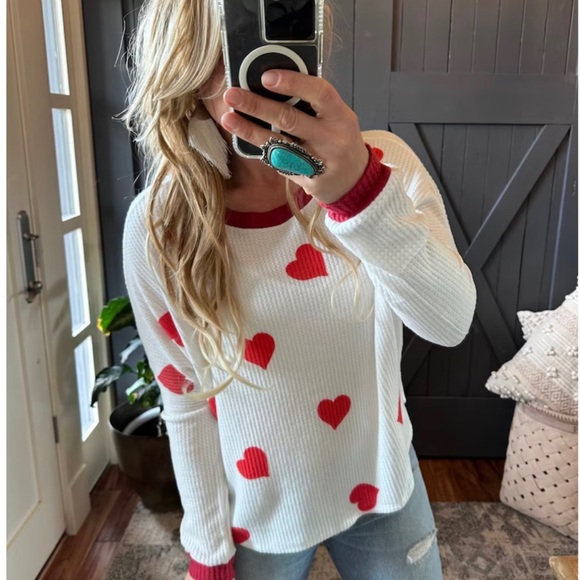 New Heart Print White Long Sleeve Waffle Weave Thermal Shirt Top Valentine's Day - Picture 4 of 7